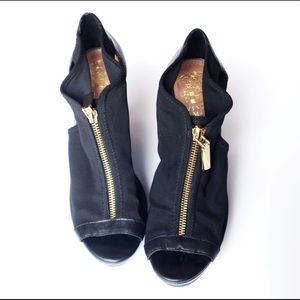 Vince Camuto Black Peep Toe Wedges with Zipper